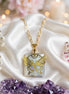 Collier doré en pierre de lune extra