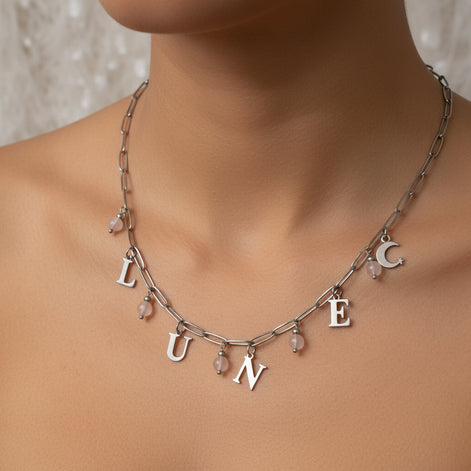 collier lune en pierre