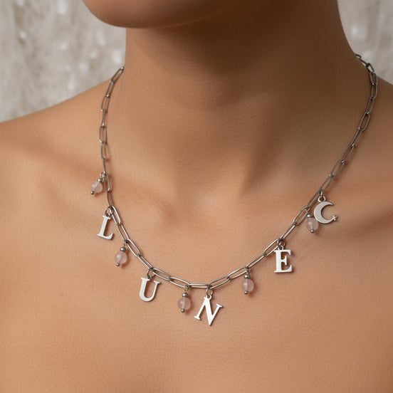 collier lune en pierre