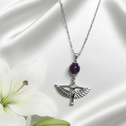 collier argenté isis