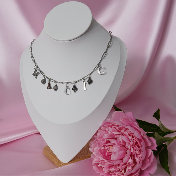 collier merlinite