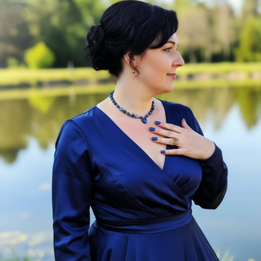 Tour de cou collier doré en cyanite coeur, réglable