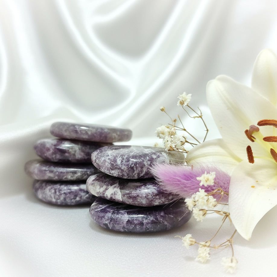 Pierre de lépidolite, galet, oeuf, bloc et roulées au choix - Secret de Cristaux