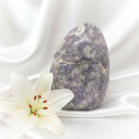 Pierre de lépidolite, galet, oeuf, bloc et roulées au choix - Secret de Cristaux