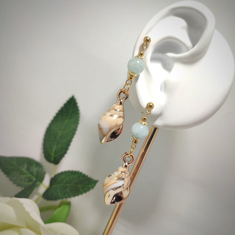 Boucles d'oreilles Coquillages dorée, pierre sur mesure - Secret de Cristaux