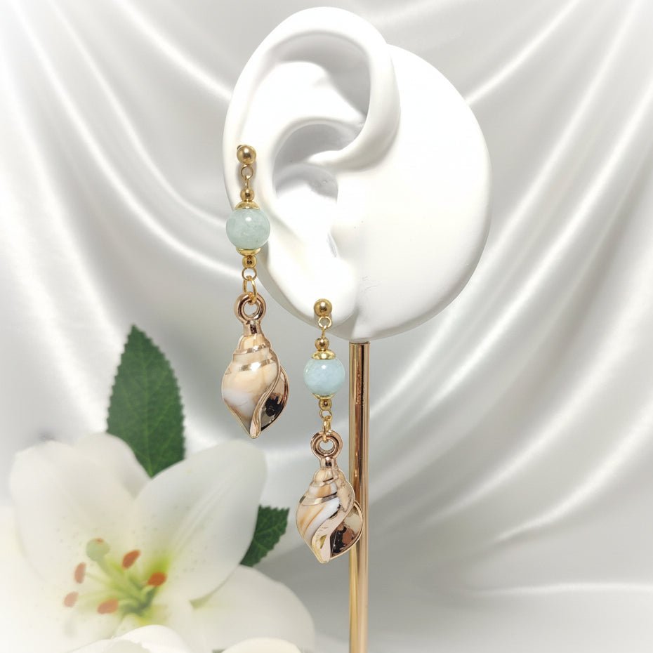 Boucles d'oreilles Coquillages dorée, pierre sur mesure - Secret de Cristaux