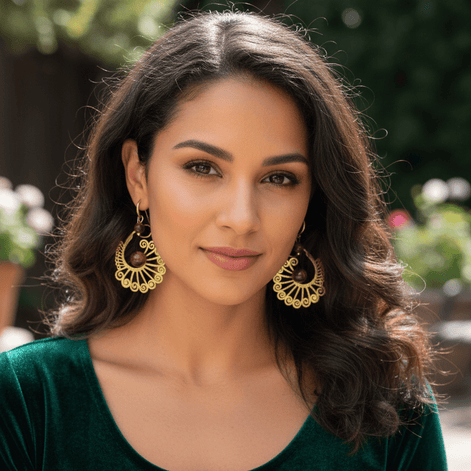 Boucles d'oreilles Paon doré et oeil de tigre sur anneau - Secret de Cristaux