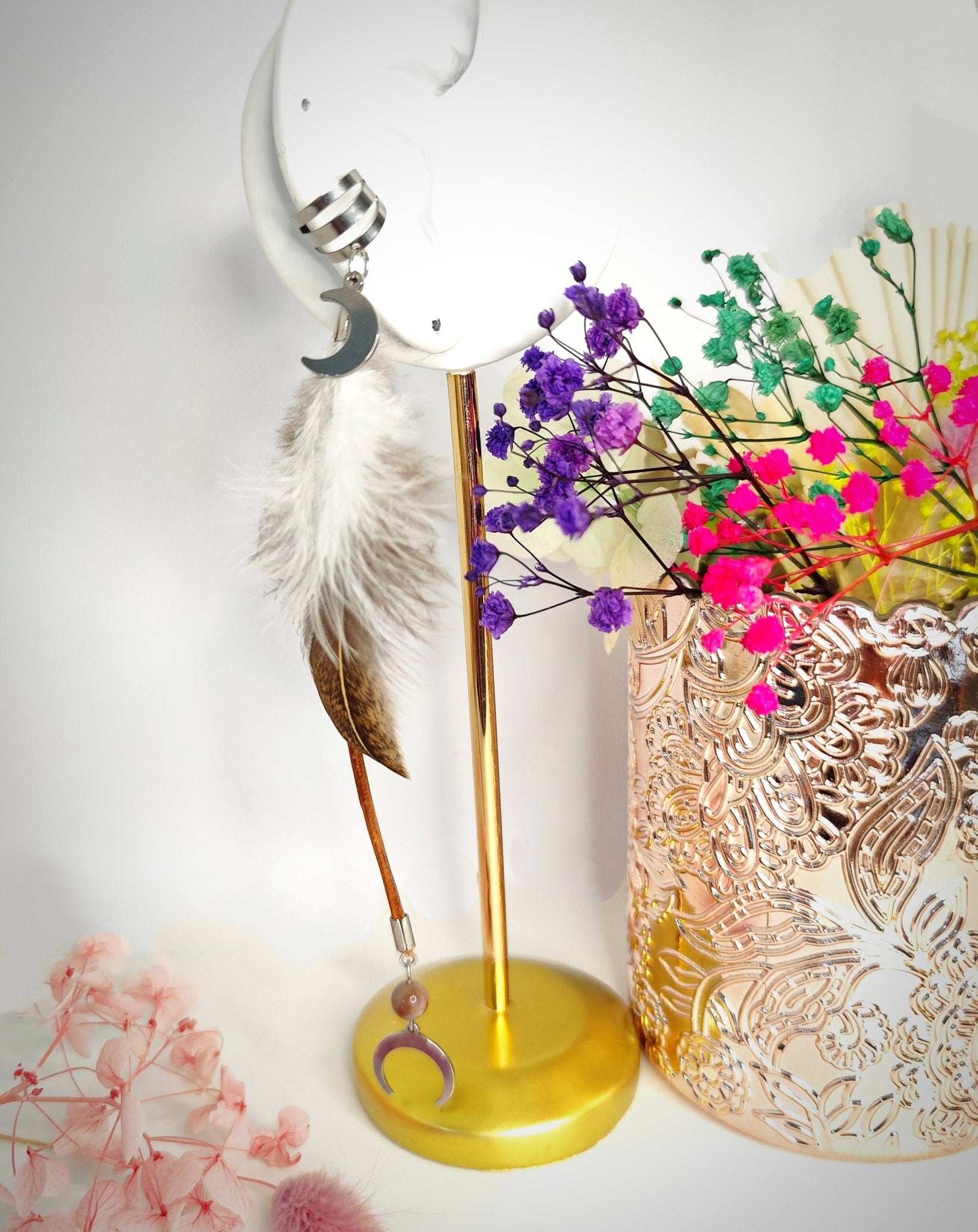 Anneau manchette doré chaman pierre et plume naturelle - Secret de Cristaux