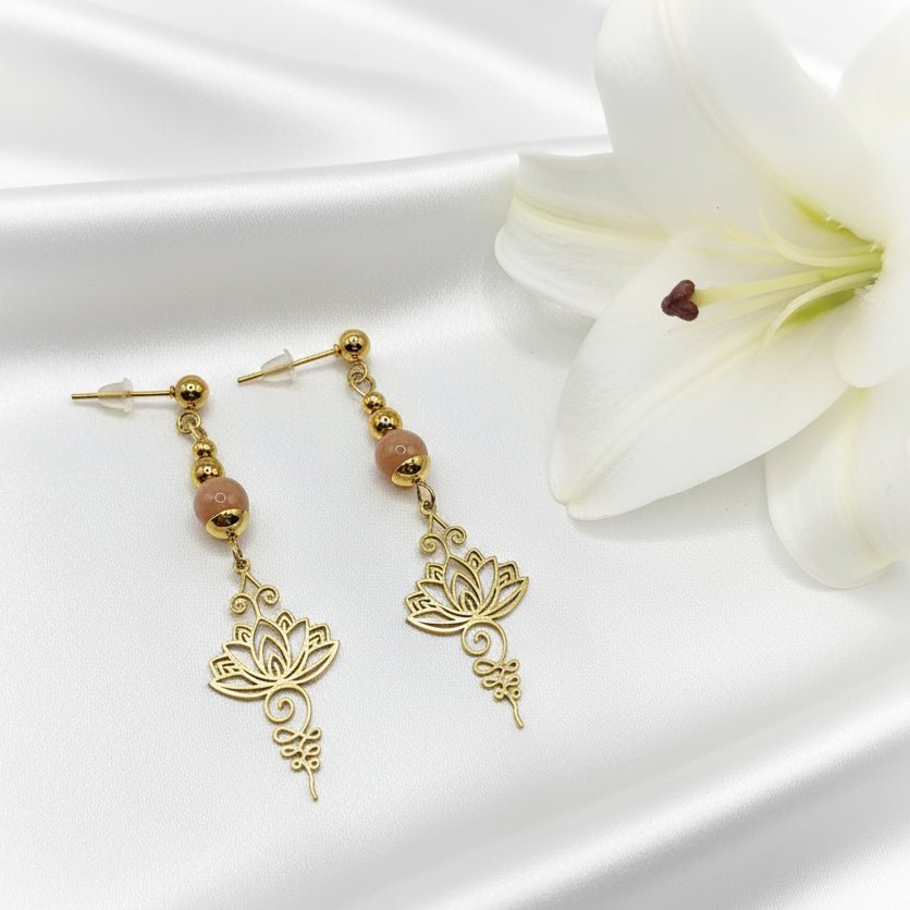 Boucles d'oreilles divines Lotus Unalom, sur mesure, pierre au choix - Secret de Cristaux