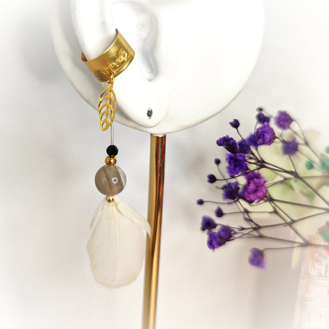 Anneau manchette doré chaman pierre et plume naturelle - Secret de Cristaux