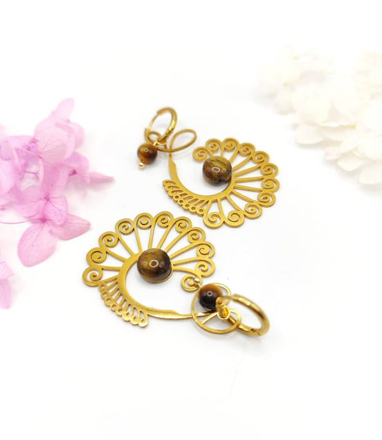 Boucles d'oreilles Paon doré et oeil de tigre sur anneau - Secret de Cristaux