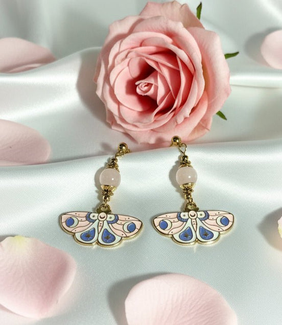 Boucles d'oreilles papillons quartz rose, apatite ou rhodochrosite - Secret de Cristaux