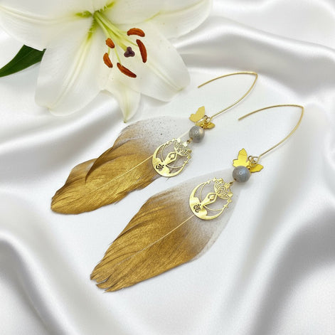 Boucles d'oreilles "plume divine" labradorite et papillon - Secret de Cristaux