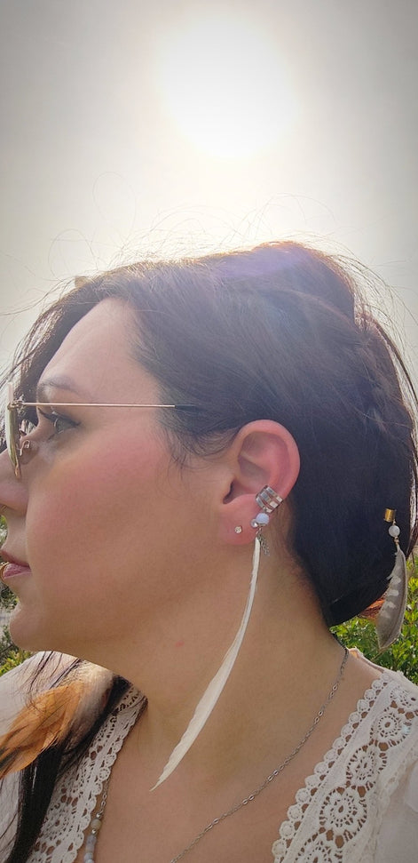 Anneau manchette doré chaman pierre et plume naturelle - Secret de Cristaux