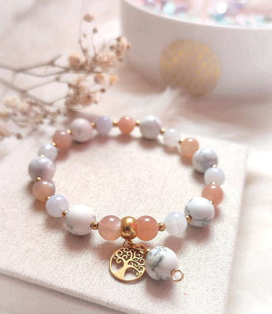 Bracelet ménopause en pierre de lune, calcédoine bleu, howlite - Secret de Cristaux