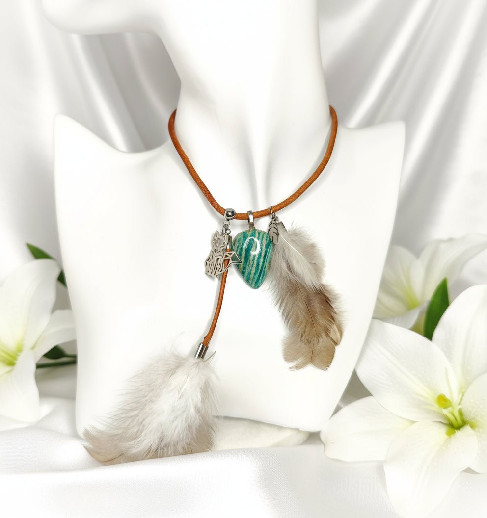 Collier Loup garou en cuir et amazonite - Secret de Cristaux