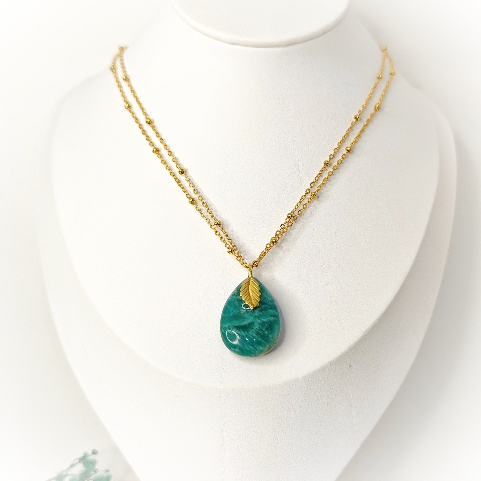 Collier doré en Amazonite, au choix - Secret de Cristaux