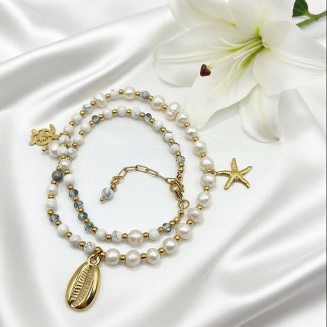 Collier 2 en 1 Éclat d’Écume en perles d'howlite, d'eau douce, et étoiles de mer. - Secret de Cristaux