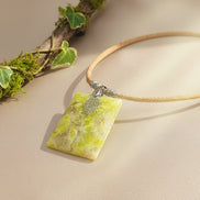 Collier liège et opale verte extra - Secret de Cristaux