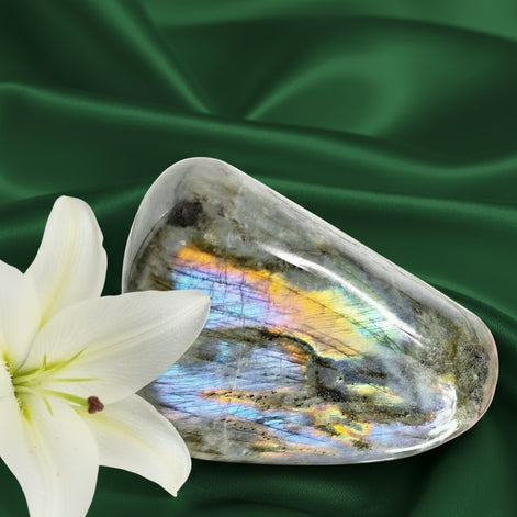 Pierre de Labradorite galet, de poche, bloc à poser - Secret de Cristaux