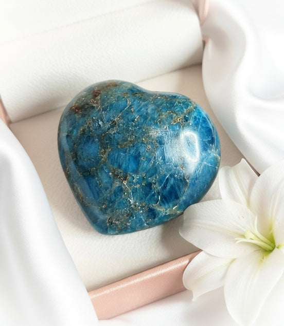 Pierre en Apatite roulée, Galet, coeur - Secret de Cristaux