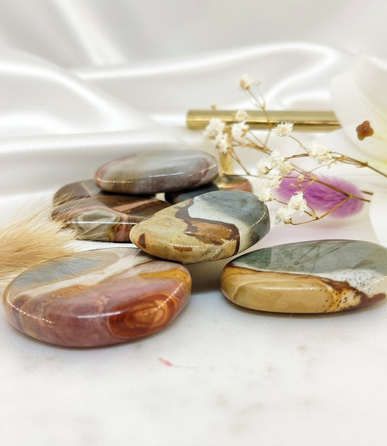 Pierre de jaspe Mokaite, rouge, polychrome, paysage au choix - Secret de Cristaux