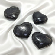 Pierre en tourmaline noire au choix, roulée ou coeur - Secret de Cristaux