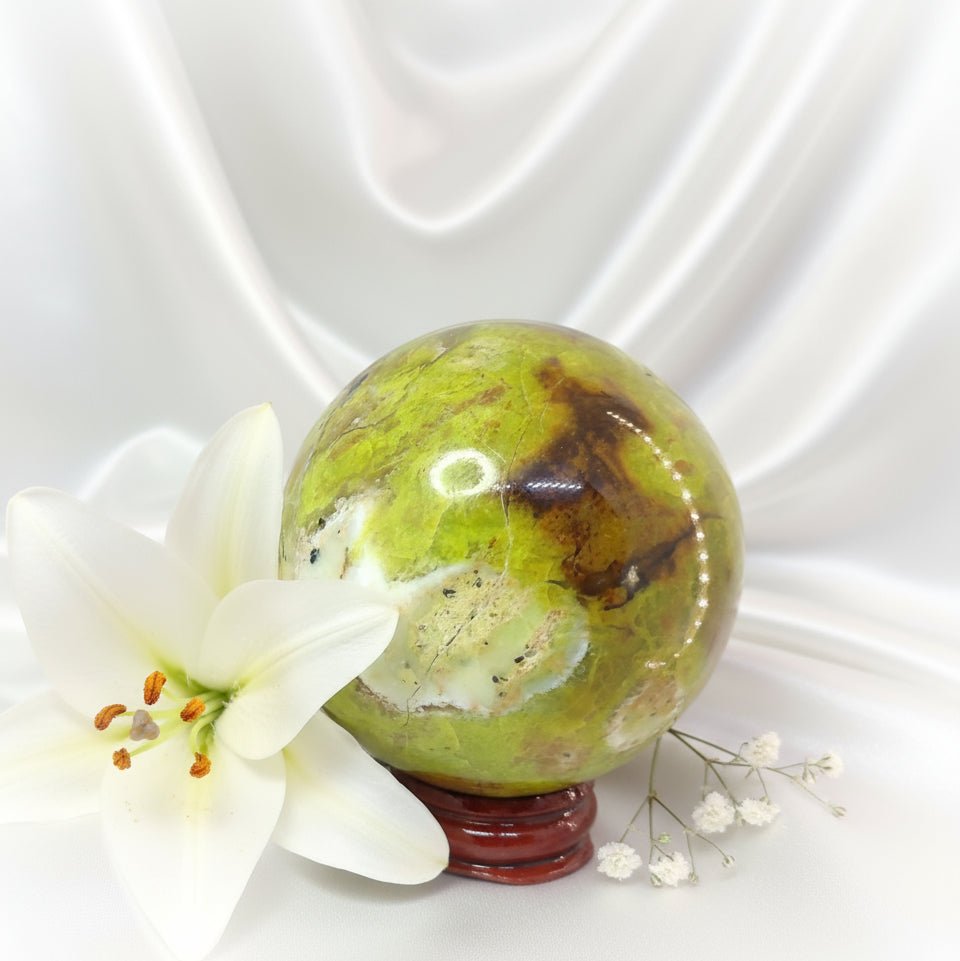Opale verte AA extra en Galet, Sphère, au choix - Secret de Cristaux