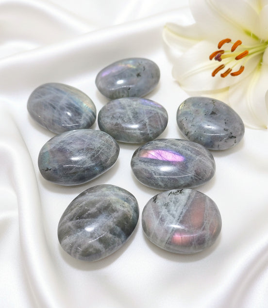Pierre de Labradorite galet, de poche, bloc à poser - Secret de Cristaux