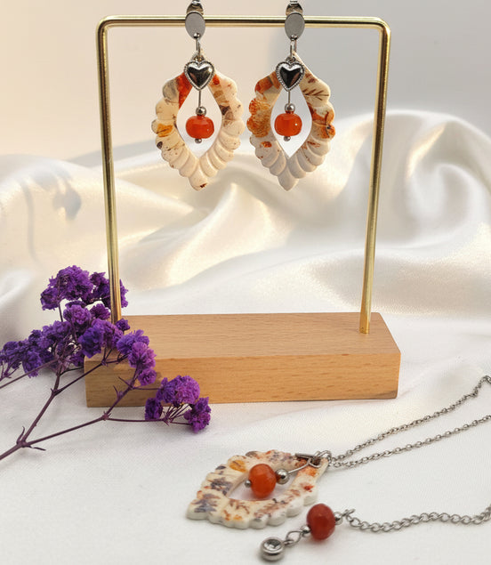Femme  bijoux collier chaîne argentée cornaline