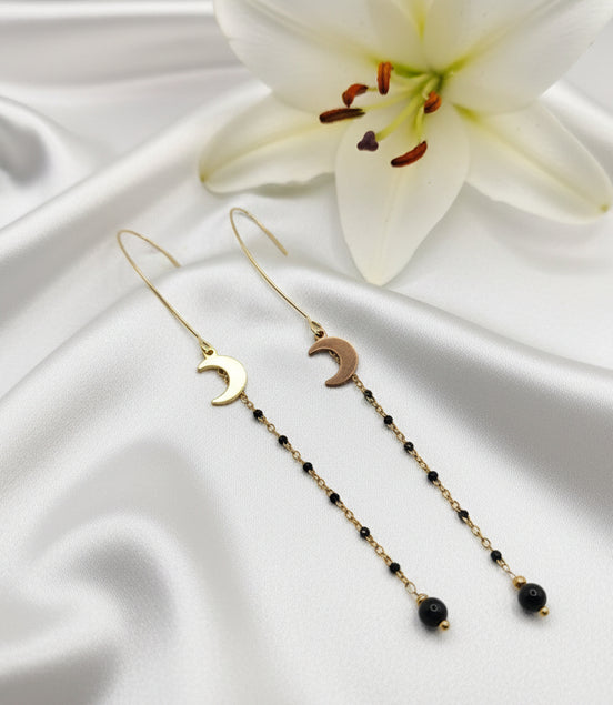 Boucles d'oreilles lune doré en tourmaline noire