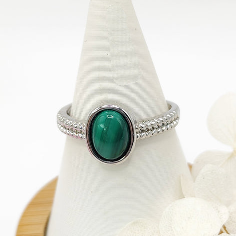 Bague déesse ou princesse argenté et malachite extra, réglable