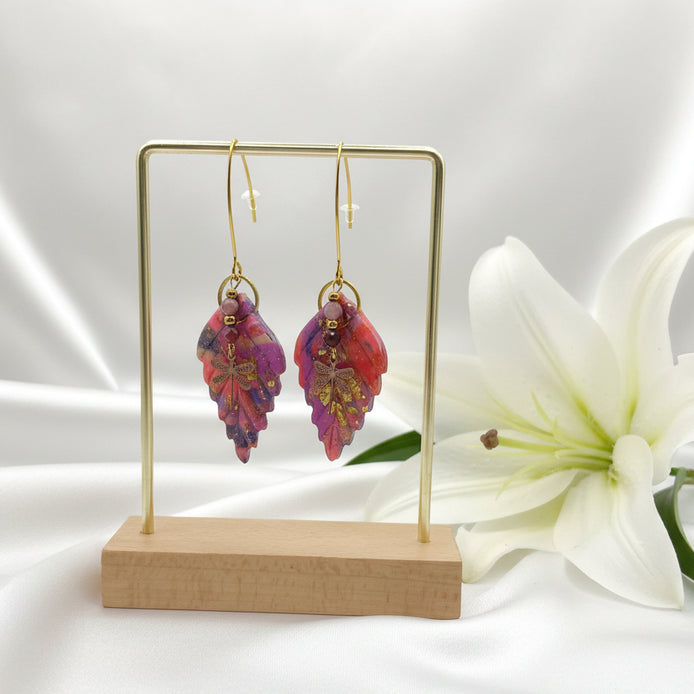 Boucles d’oreilles dorées Tourmaline rose et Libellule