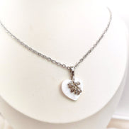 Collier argenté et sa nacre naturelle