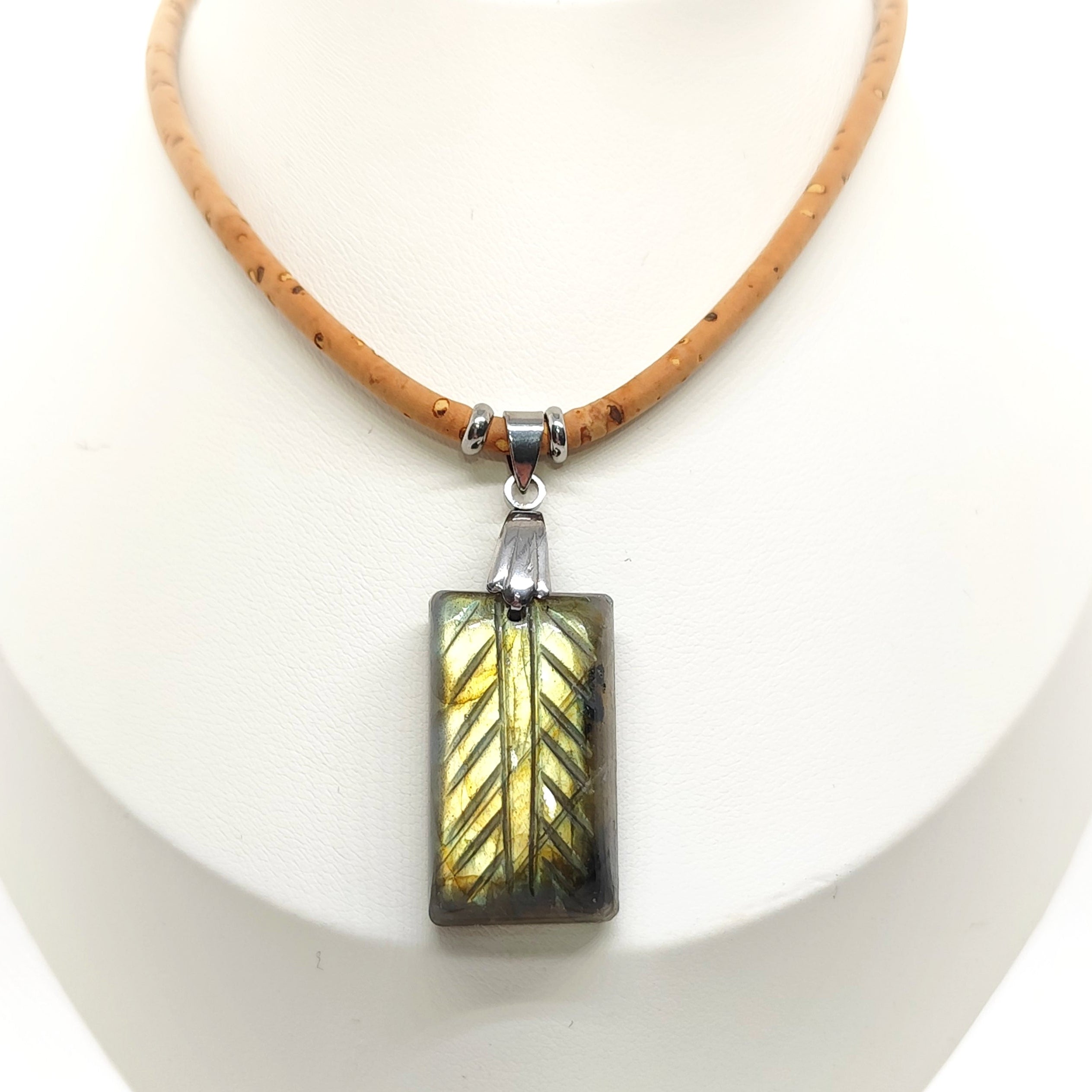 Collier liege argenté en labradorite, homme ou mixte