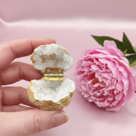 écrin Géode de quartz cristal de roche entière avec charnière