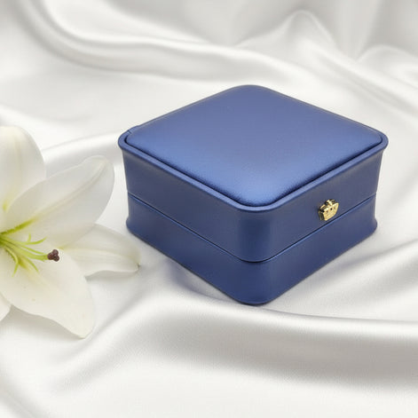 Écrin luxe bleu pour bijoux