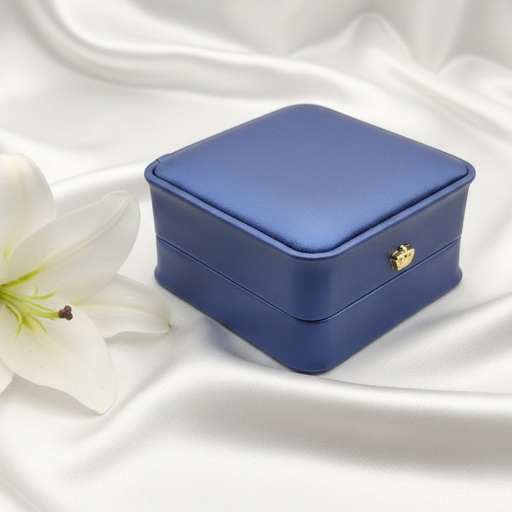 Écrin luxe bleu pour bijoux