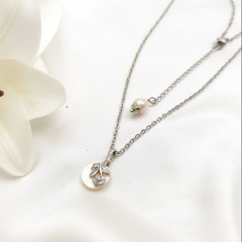 Collier argenté et sa nacre naturelle