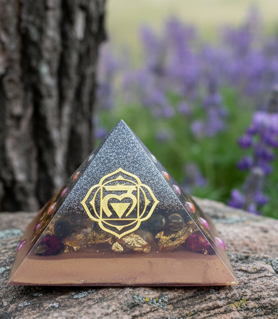 orgonite pyramide shungite