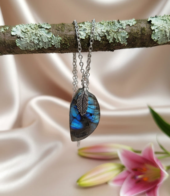 collier argenté labradorite