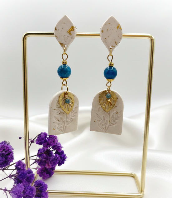 bijoux en pierre bleu