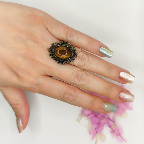 Bague en oeil de tigre ou taureau, argenté, ajustable, au choix