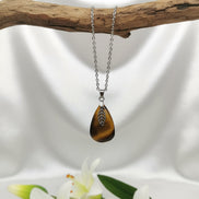 Collier chaine argenté et Œil de Tigre goutte
