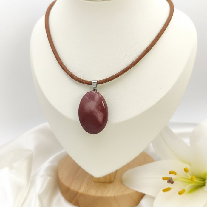 collier en cuir et jaspe mokaite violette artisanal