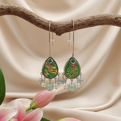 Boucles d’oreilles en Fluorite Verte, argentée, strass et polymère