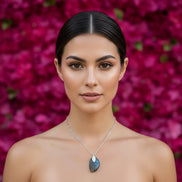 Collier argenté et labradorite bleuté