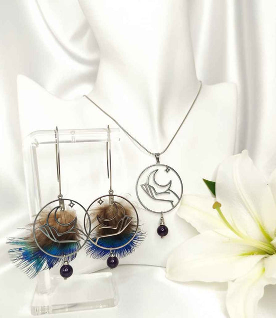 Collier "intuition lunaire" améthyste et plume de paon