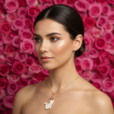 Collier "Mon chaton" en pierre de lune, polymère et acier inoxydable