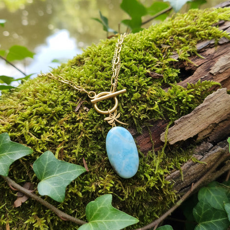 Collier court en larimar extra